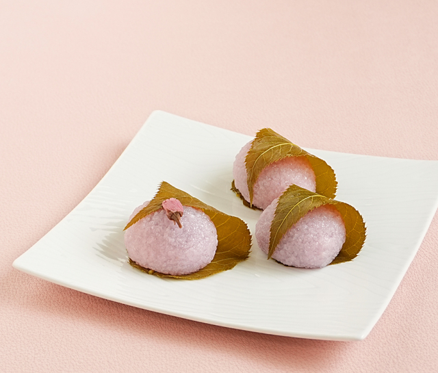 はちの日餅　4月 桜道明寺